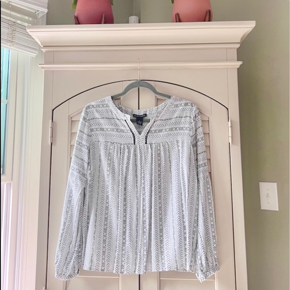 Chelsea & Theodore Medium Rayon Tribal Boho Print Cottagecore Blouse - Picture 6 of 12